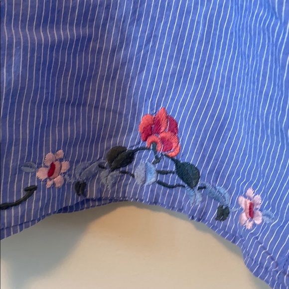 EXPRESS floral off-the-shoulder blouse - Picture 5 of 6